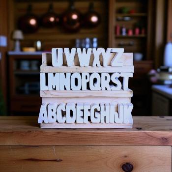 Deko Buchstaben von A-Z - 4,7 cm hoch - weiß aus Raysin - Artikel-Nr. 1100051